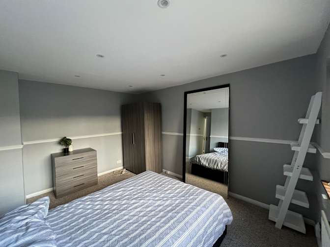 Photo of Antony's room