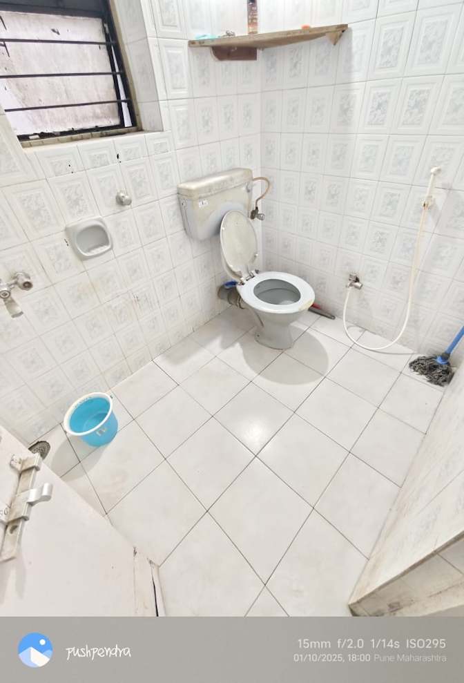 Photo of Royan Raj Laxman's room