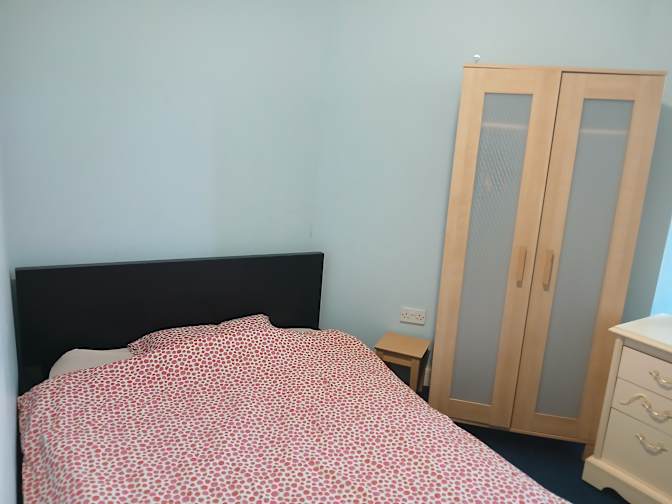 Photo of Nroom's room