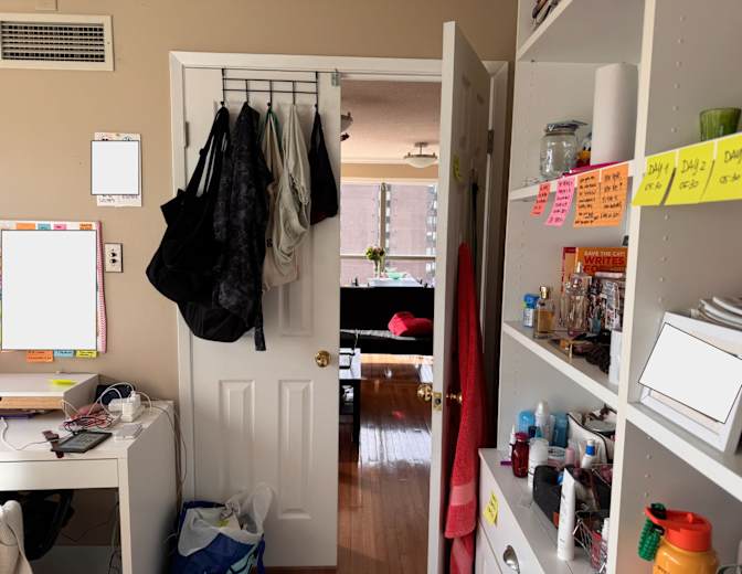 Mariana Schuetze's room