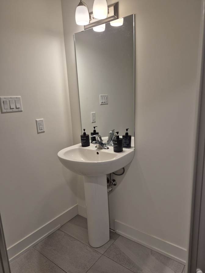 Photo of Meisam Rostaminia's room