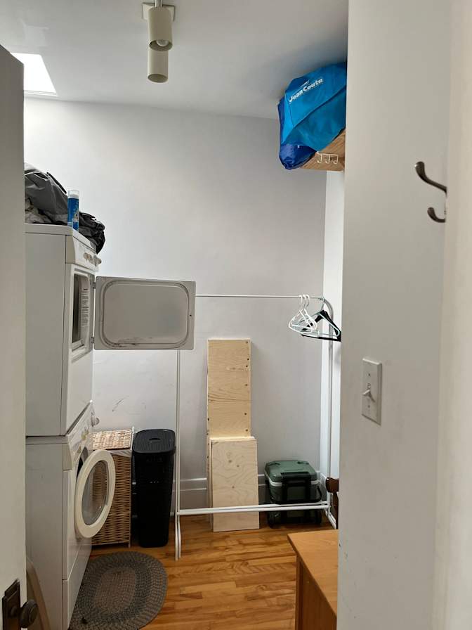 Vanessa Lakhdar's room