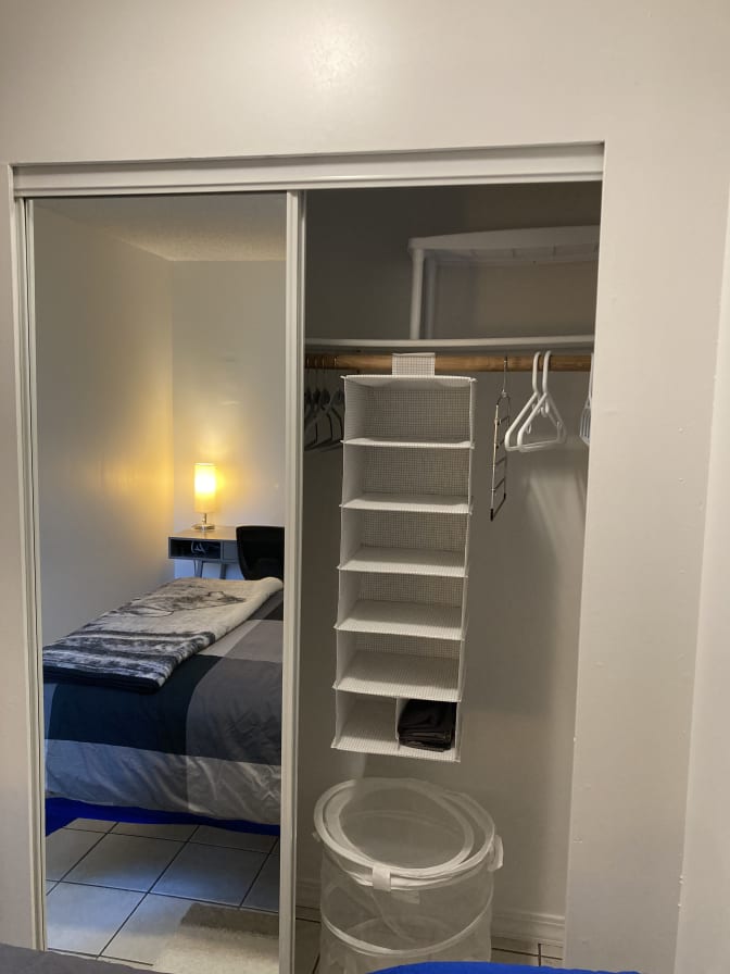 Photo of West End Roomie Wanted's room