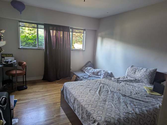 Photo of Raphael Jazin's room