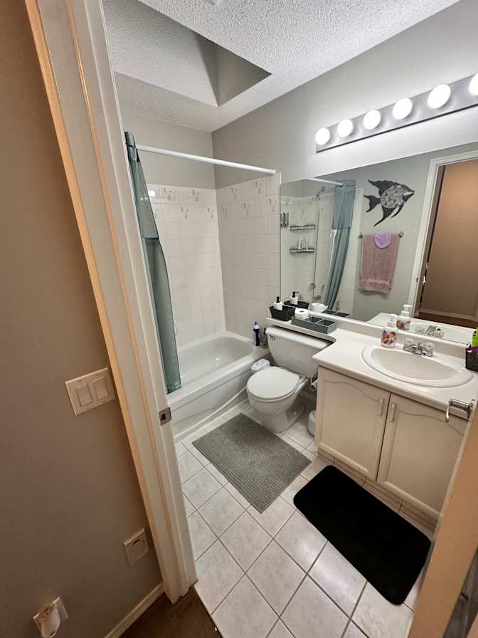 Photo of Don Lafont's room