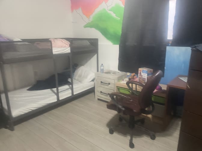 Kinsley Pearen's room