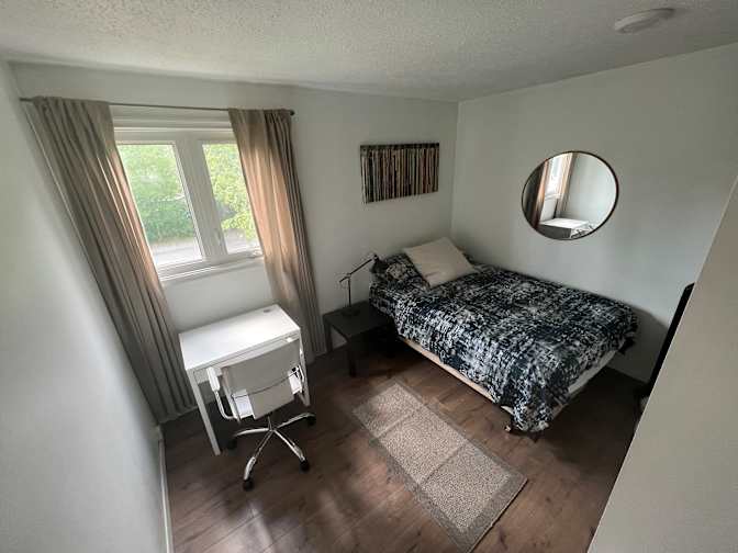 Photo of Scott's room