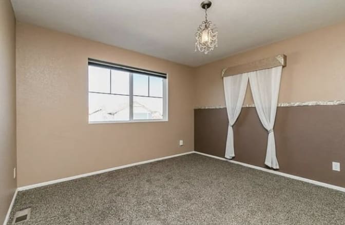 Photo of Khrystal's room