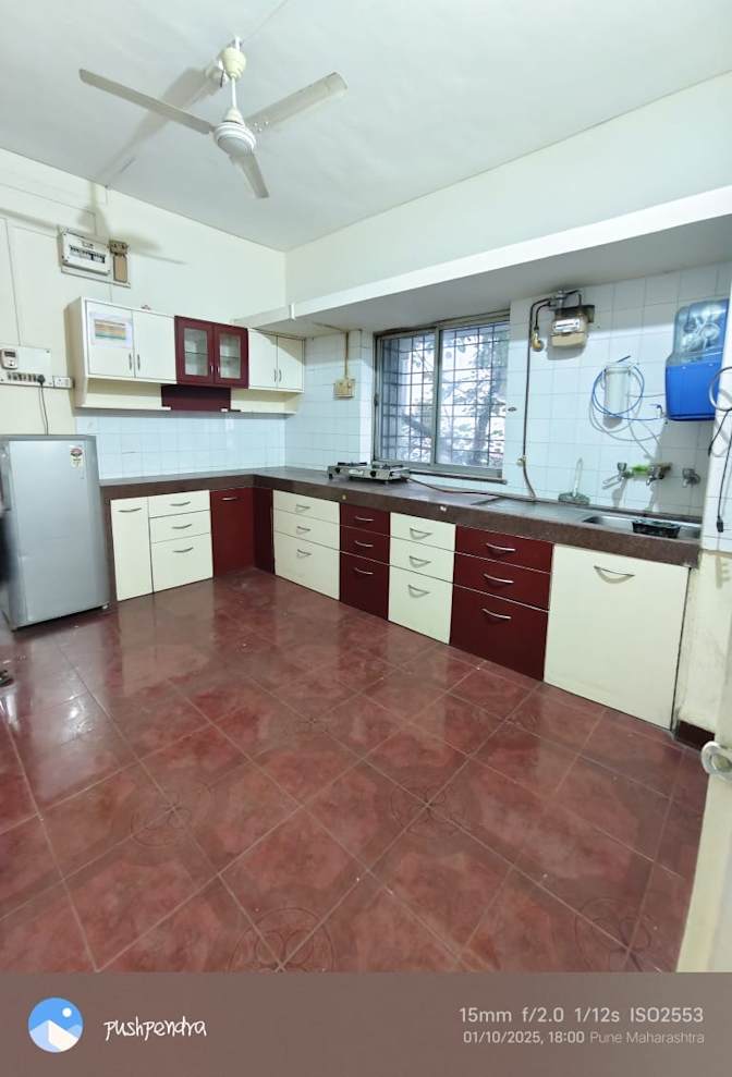 Photo of Royan Raj Laxman's room