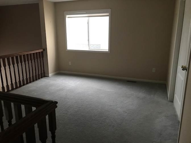 Photo of Denny's room