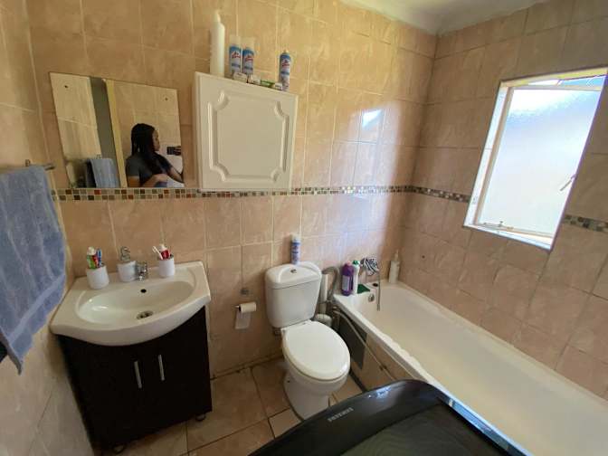 Photo of Lungisile Cele's room