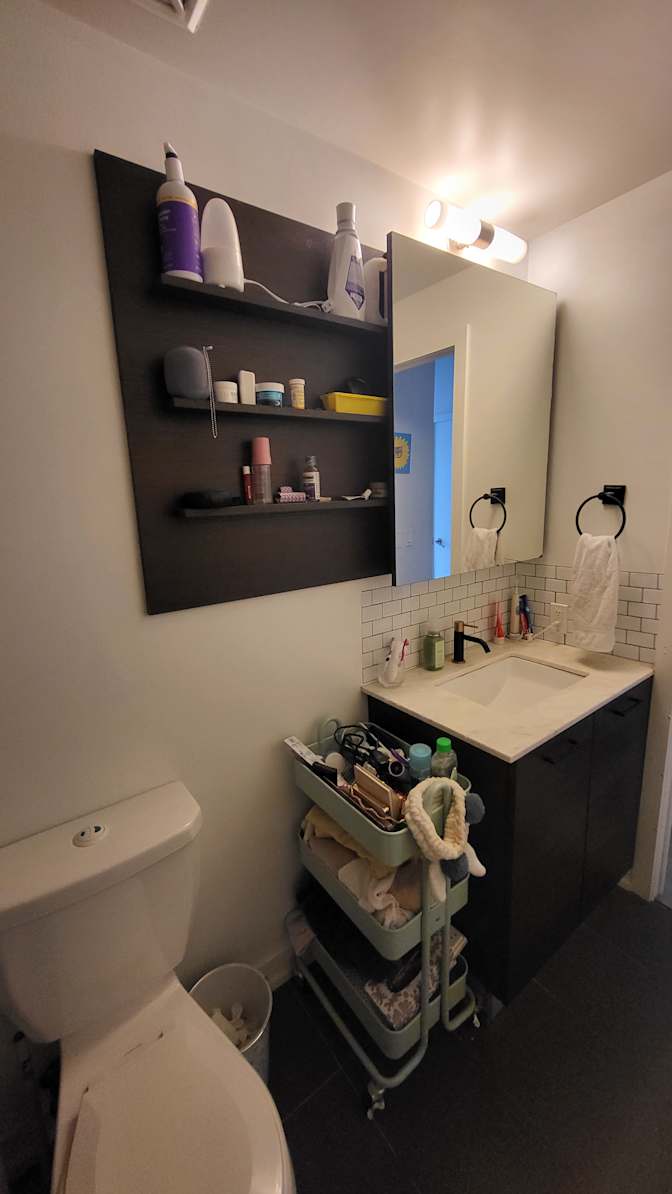 Photo of Mich Anger's room