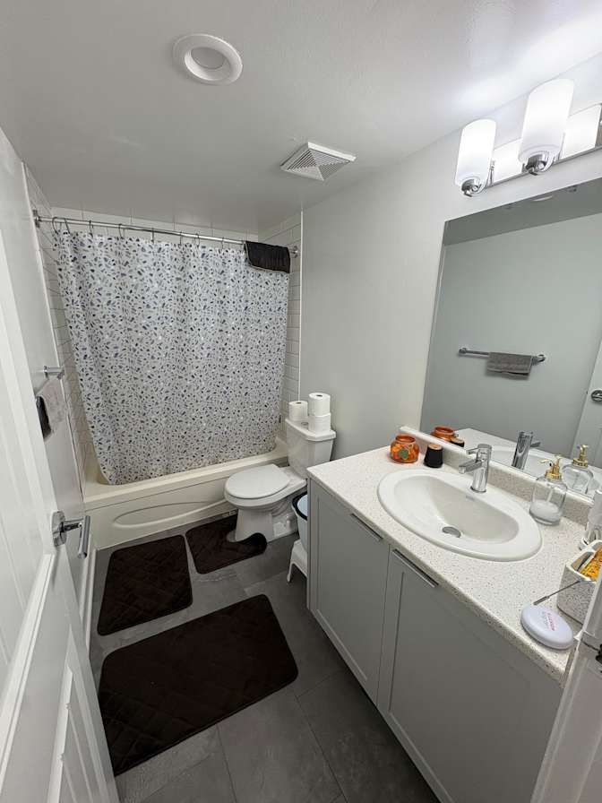 Photo of Nikunj Patel's room