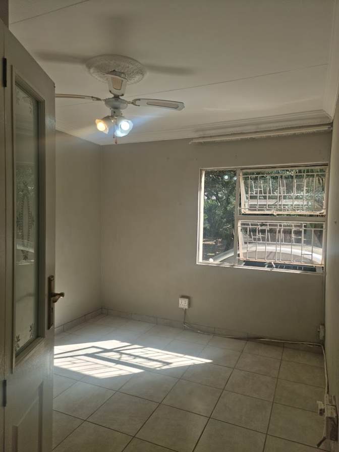Photo of Onalenna's room
