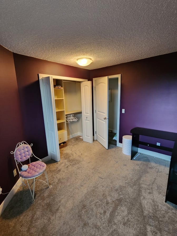 Lauren Vanderveen's room