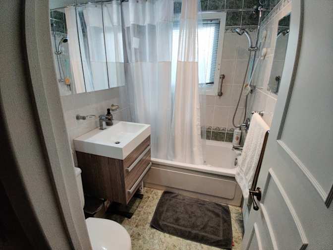 Photo of Thomas's room