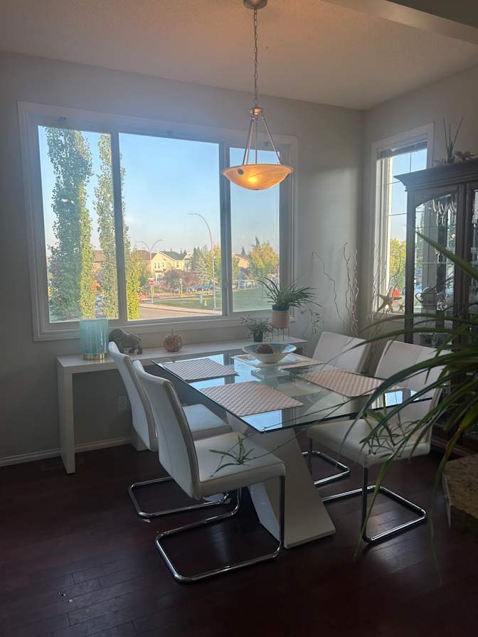 Laura KESSLER's room