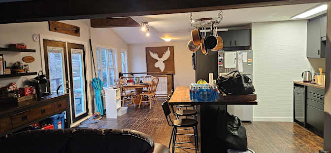 JOSH FOURNIER's room