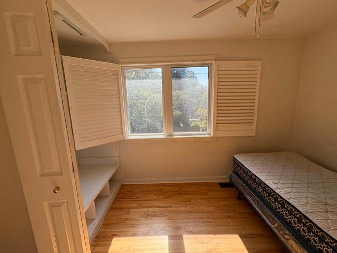 K- ann marshall's room