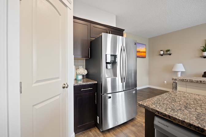 Stonyplainrental's room