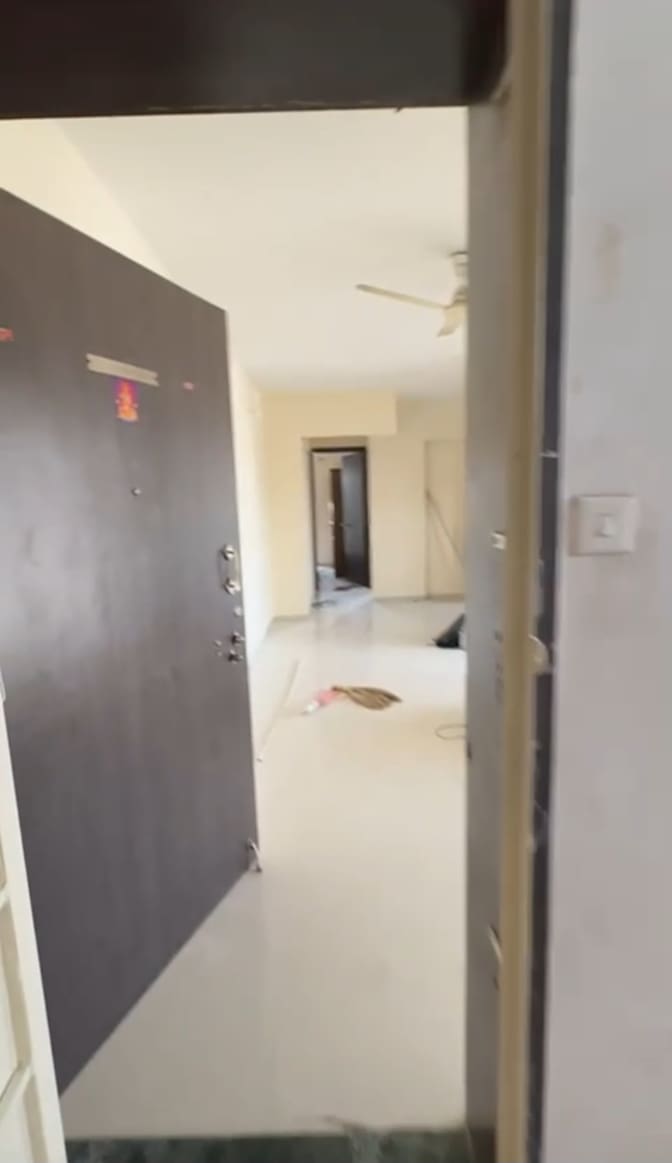 Photo of Avnii's room