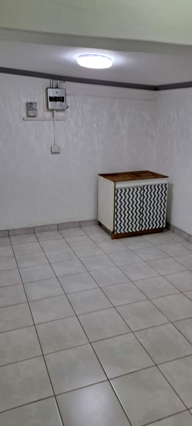 Photo of Duminator's room