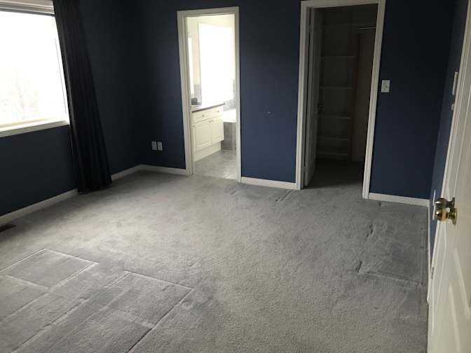 Photo of Denny's room