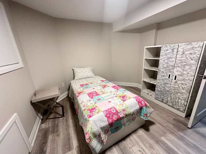 Dioselle Iniba's room