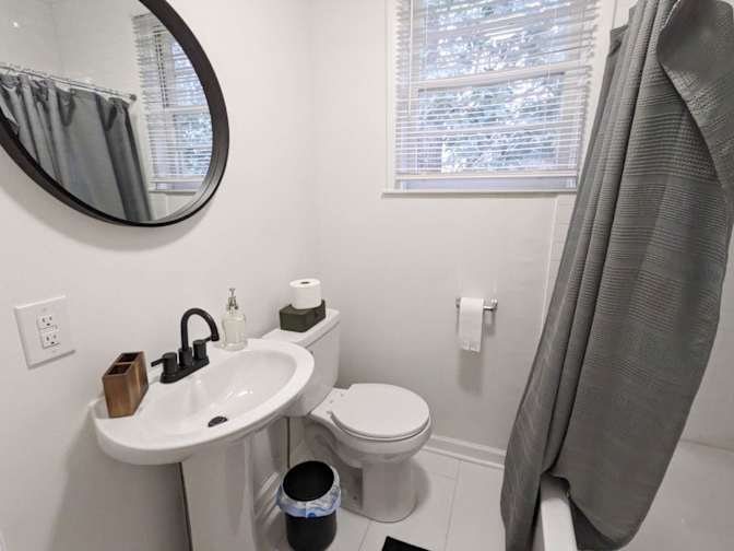 Private room to rent in share house North State Str...