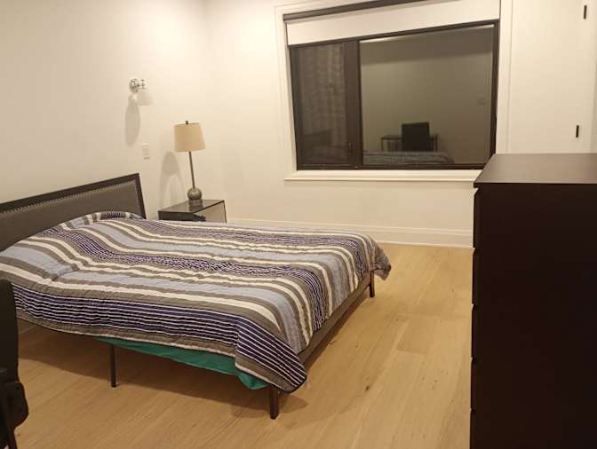 Lahnice Brereton's room