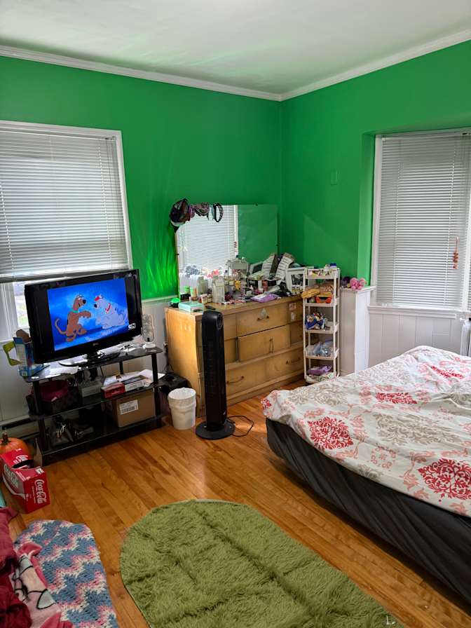 Robert Perault's room