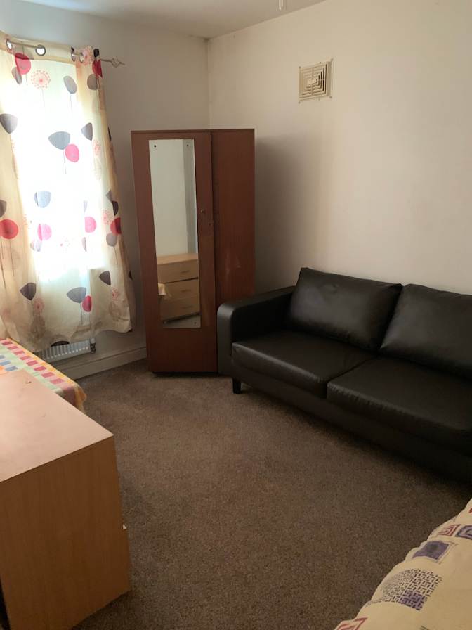 Photo of Zhe's room
