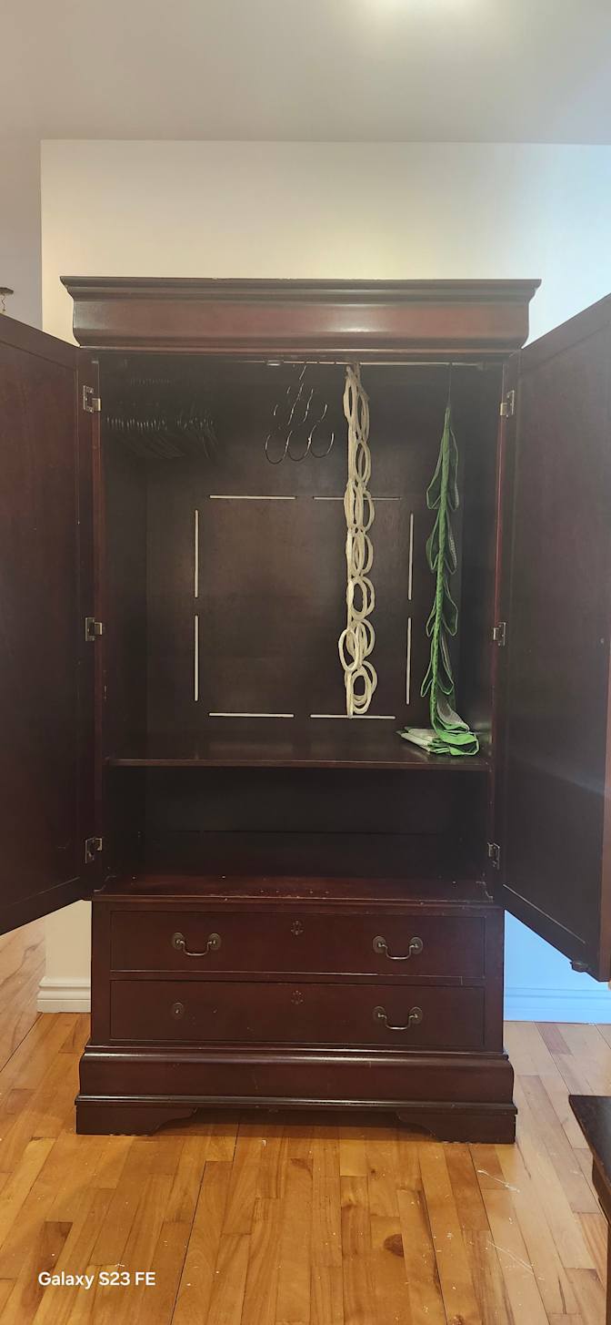 Karla Cardenas's room