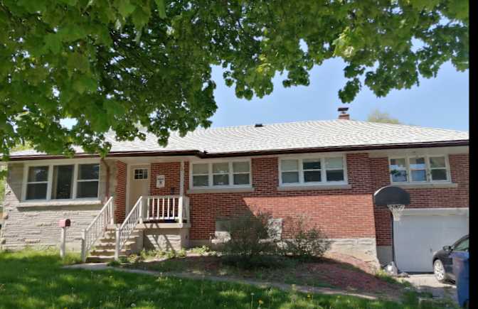 Aaron LeBlanc's room