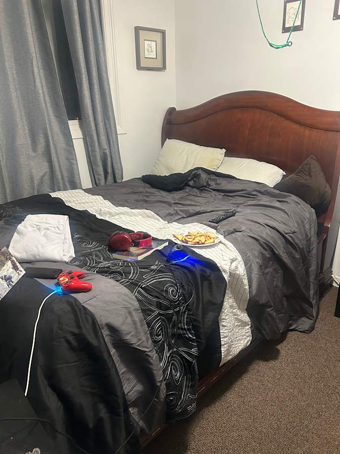 Sarah Tannhauser's room