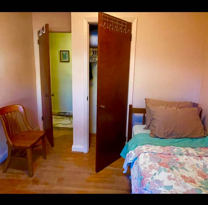 Photo of Glenda Wrixon's room