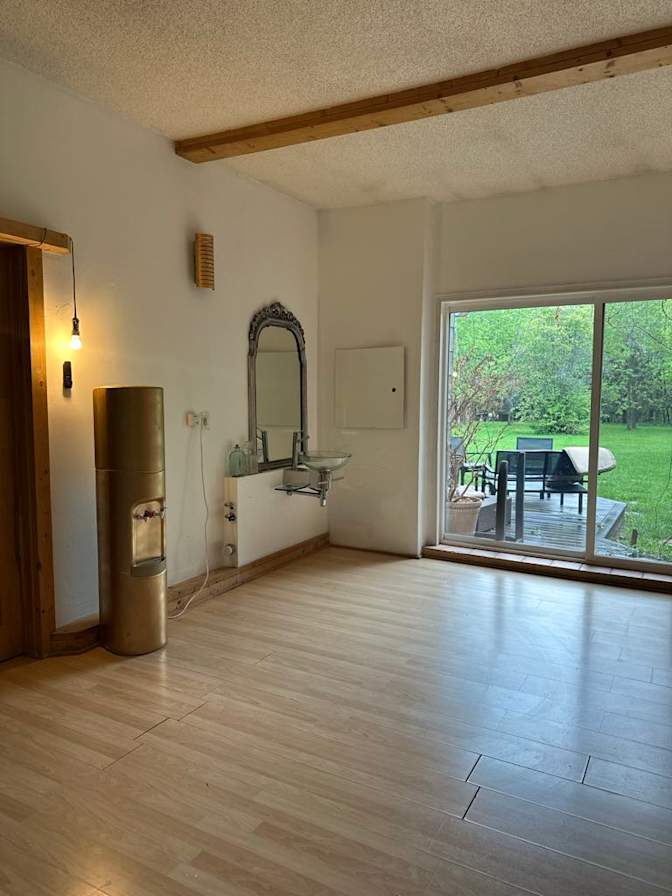 paige pezderic's room