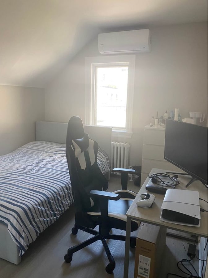 Photo of Irem's room