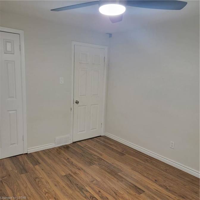 Harshil Thakkar's room