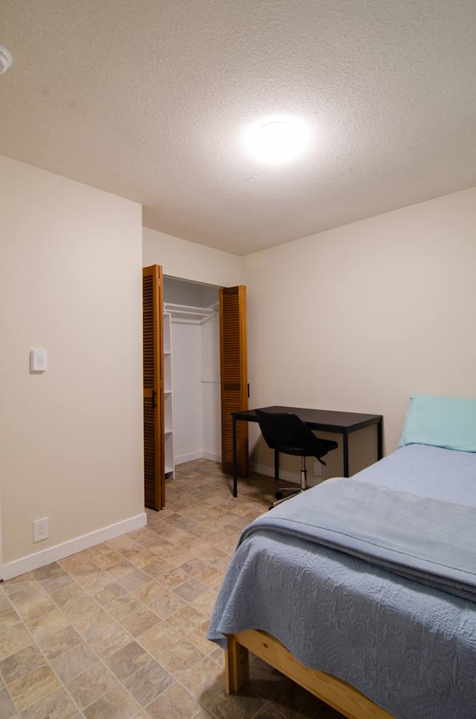 Grant M Baluyut's room