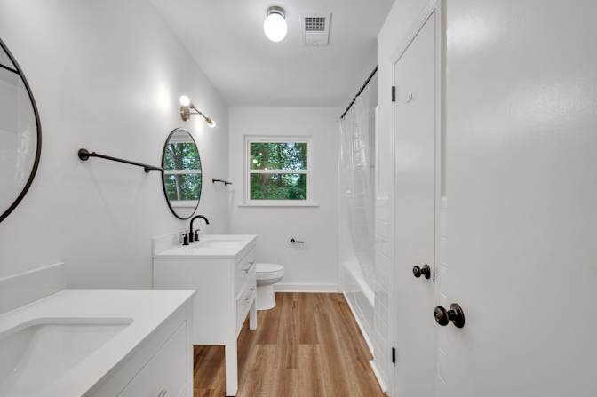 Photo of lifedoorrentals's room