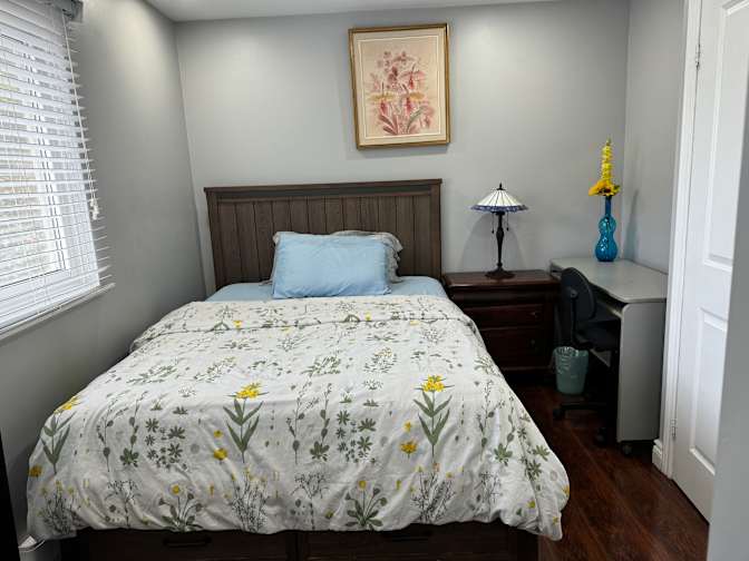 Photo of Elvie's room