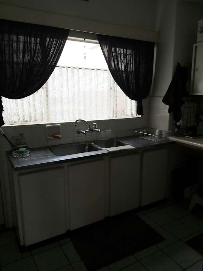 Photo of June Reyneke's room