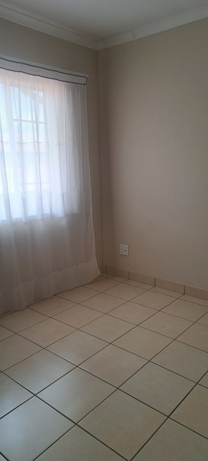 Photo of Miss L's room