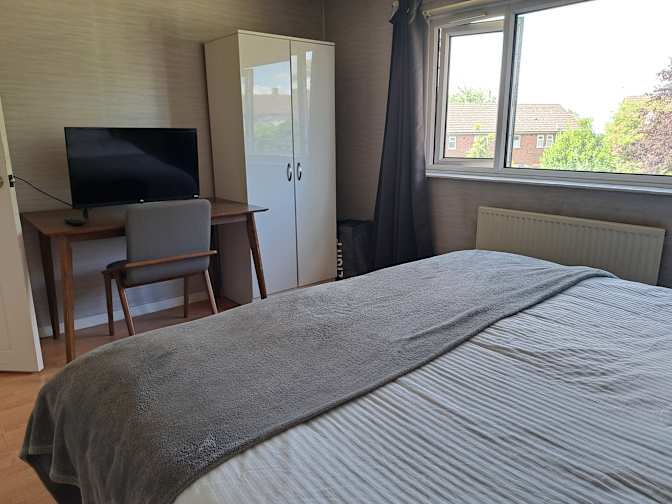 Photo of H's room