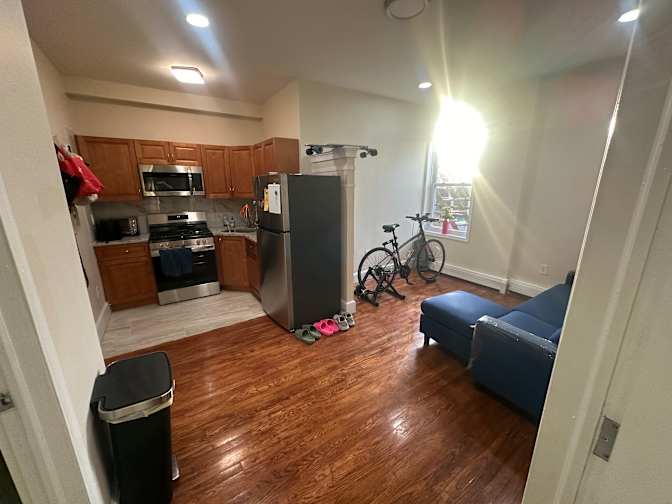 Private room to rent in share house Jersey Avenue,...