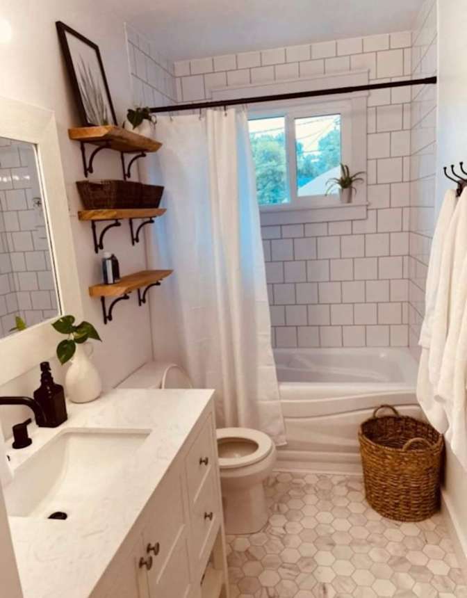 Reegis Sanche's room