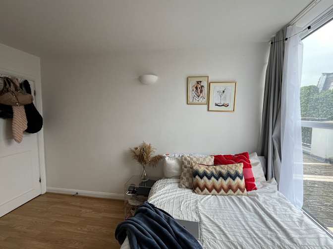 Photo of Julia's room
