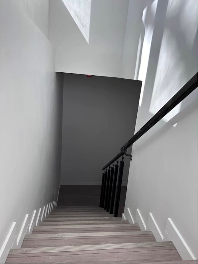 Photo of Divine's room