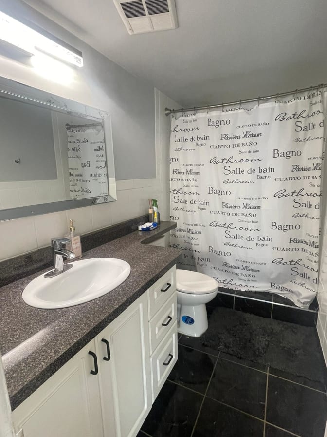 Jackeline Gomez's room